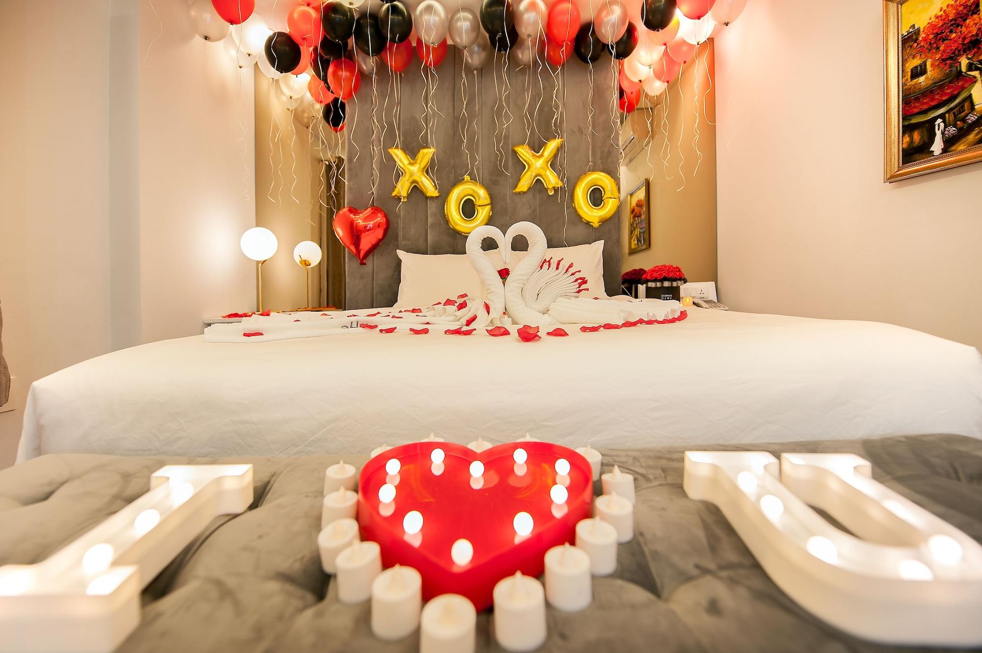 Adora Hotel Хошимин Экстерьер фото