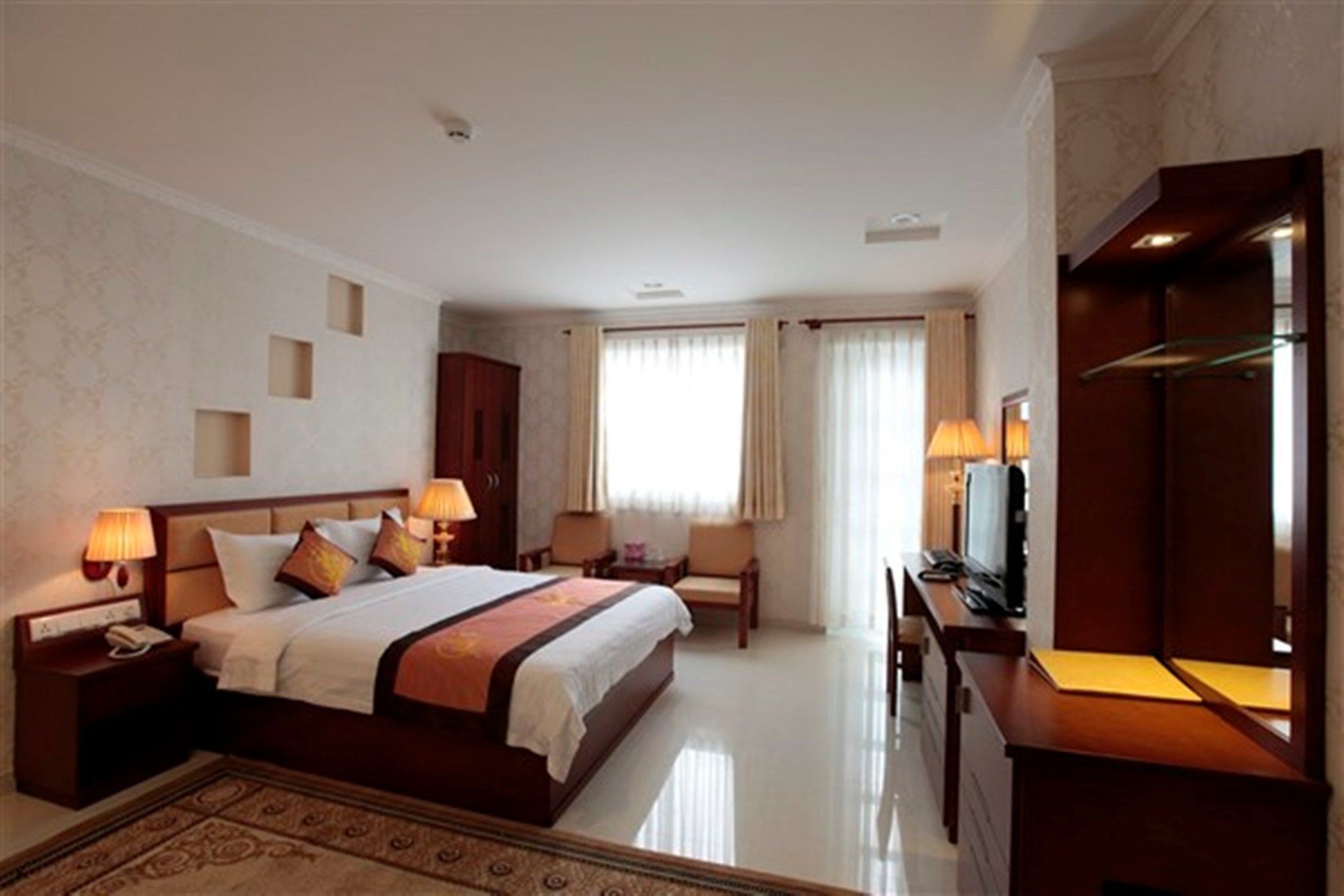 Adora Hotel Хошимин Экстерьер фото